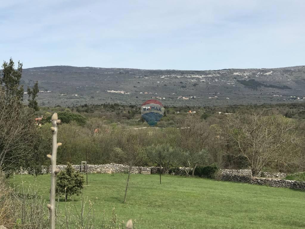 Stavbno zemljišče Rakalj, Marčana, 713m2