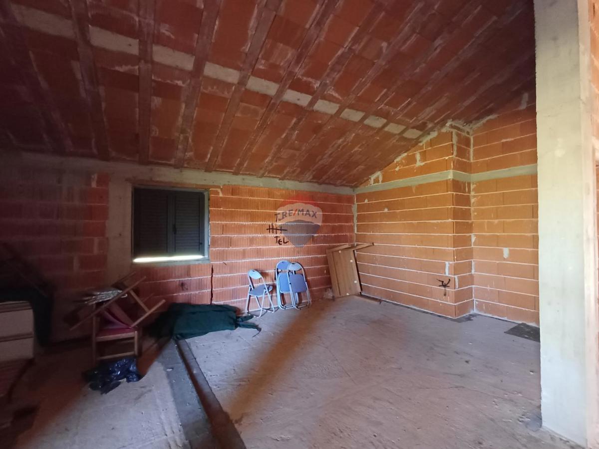 Hiša Veliki Vareški, Marčana, 450m2