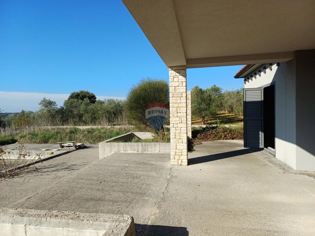 Hiša Veliki Vareški, Marčana, 450m2