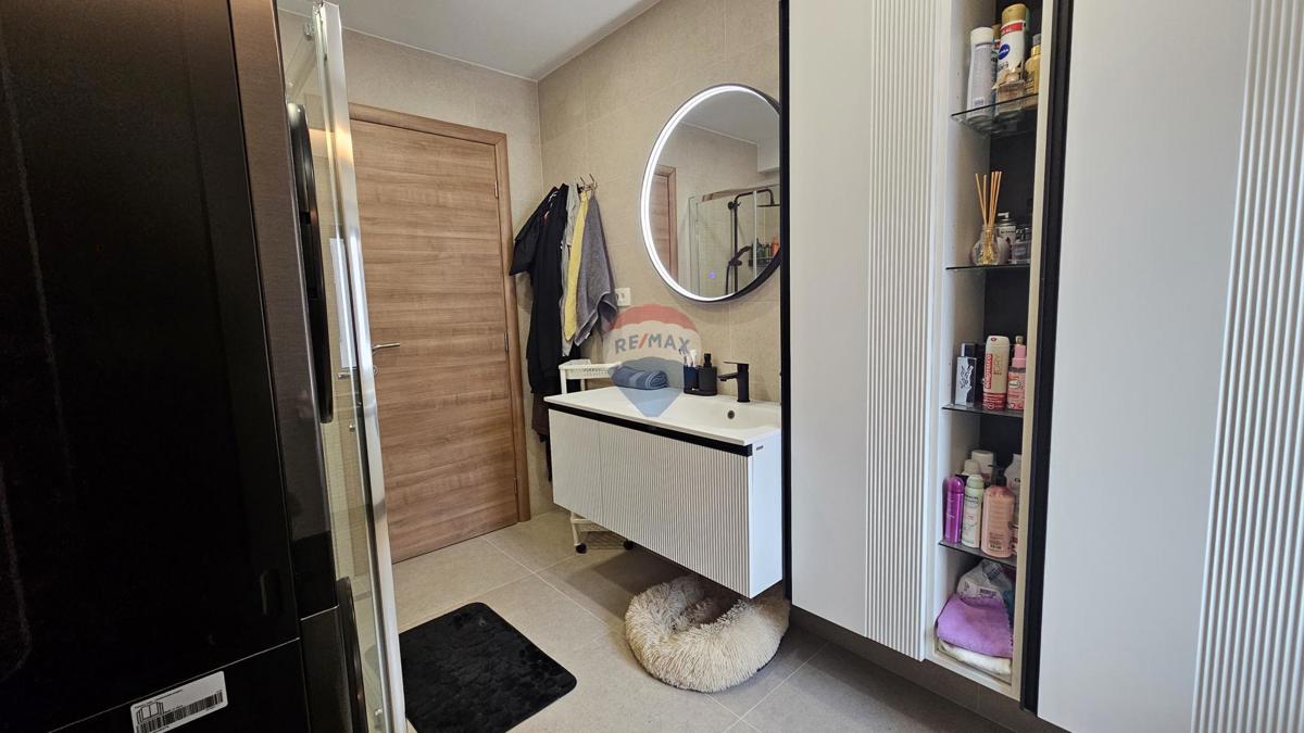 Stanovanje/Apartma Delnice, 829m2