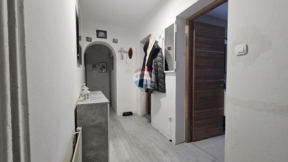 Stanovanje/Apartma Delnice, 829m2