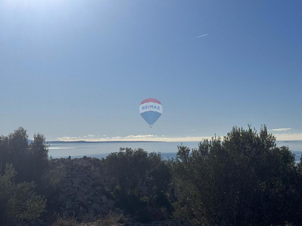 Stavbno zemljišče Krk, 649,54m2