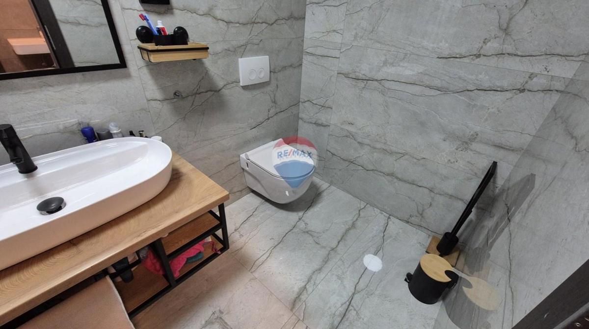 Stanovanje/Apartma Kanfanar, 90m2