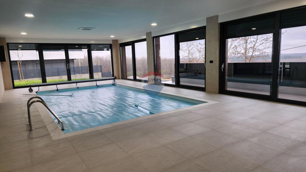 Hiša Donji Trpuci, Brezovica, 645m2