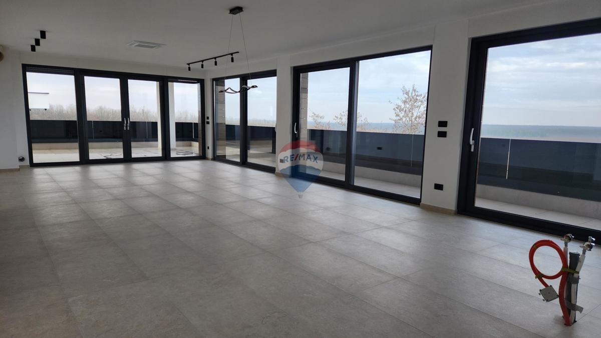 Hiša Donji Trpuci, Brezovica, 645m2