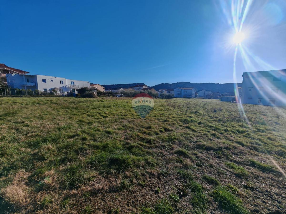 Stavbno zemljišče Lopar, Rab, 730m2