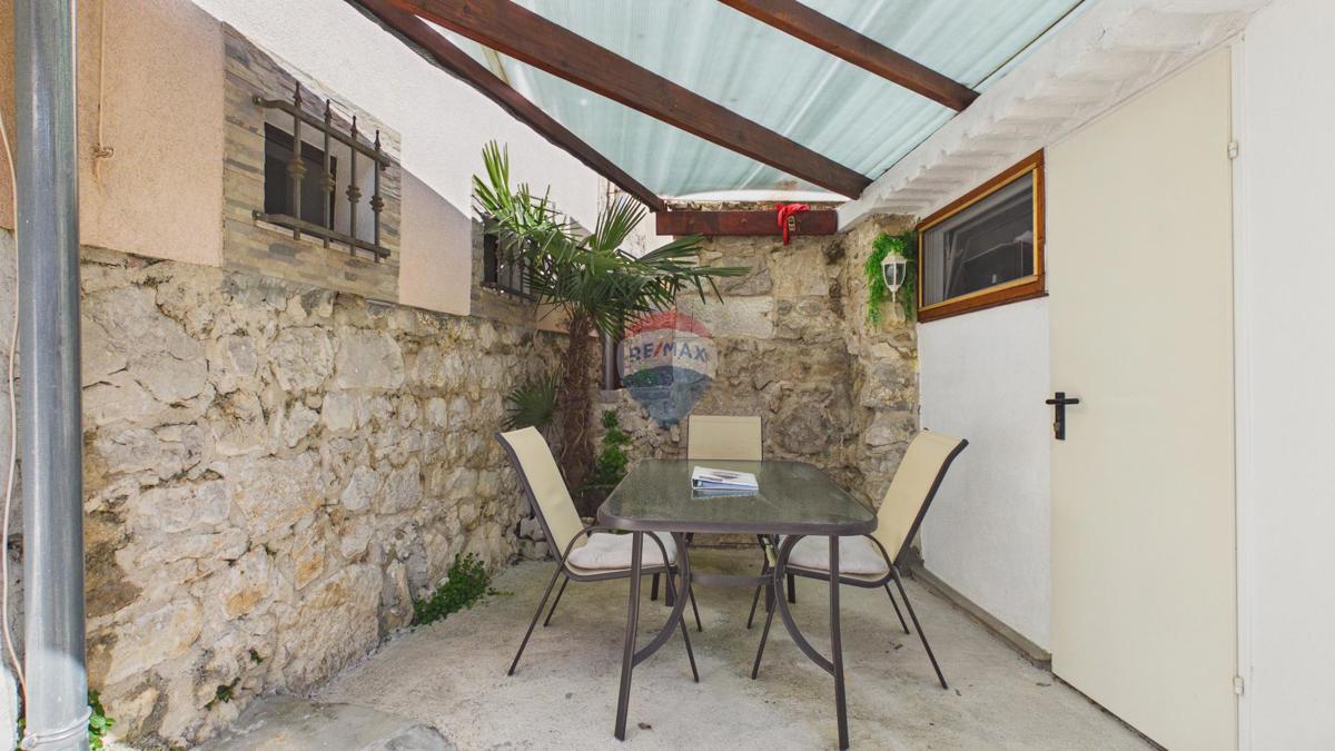 Hiša Njivice, Omišalj, 71m2