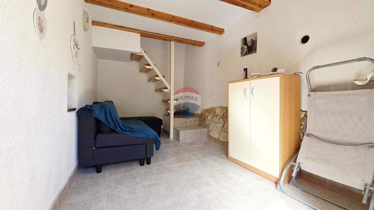 Hiša Njivice, Omišalj, 71m2