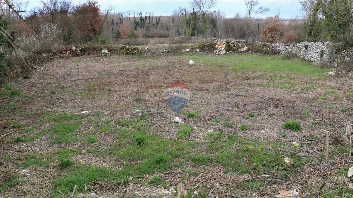 Stavbno zemljišče Tinjan, 605m2