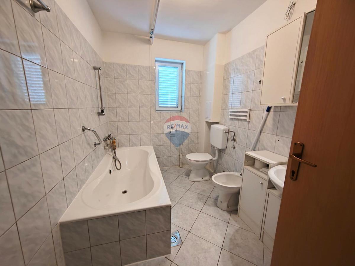 Hiša Malinska, Malinska-Dubašnica, 243m2