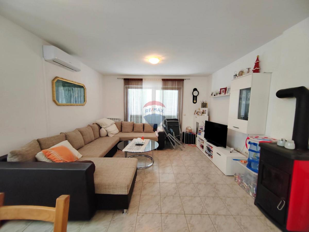 Hiša Malinska, Malinska-Dubašnica, 243m2