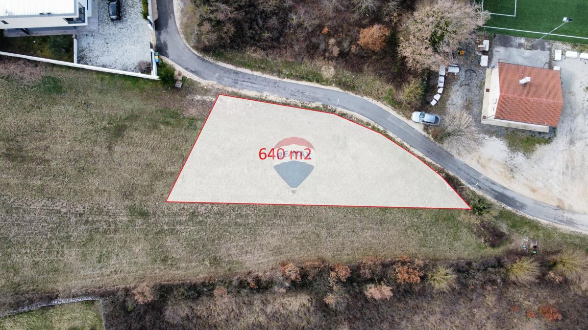 Stavbno zemljišče Kanfanar, 640m2