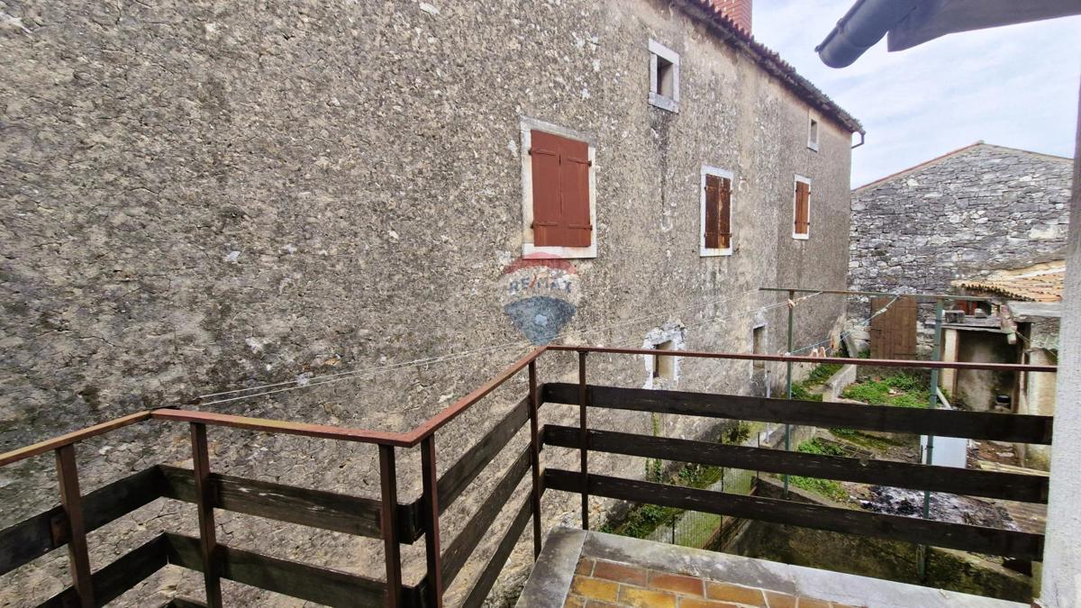 Hiša Marčana, 180m2