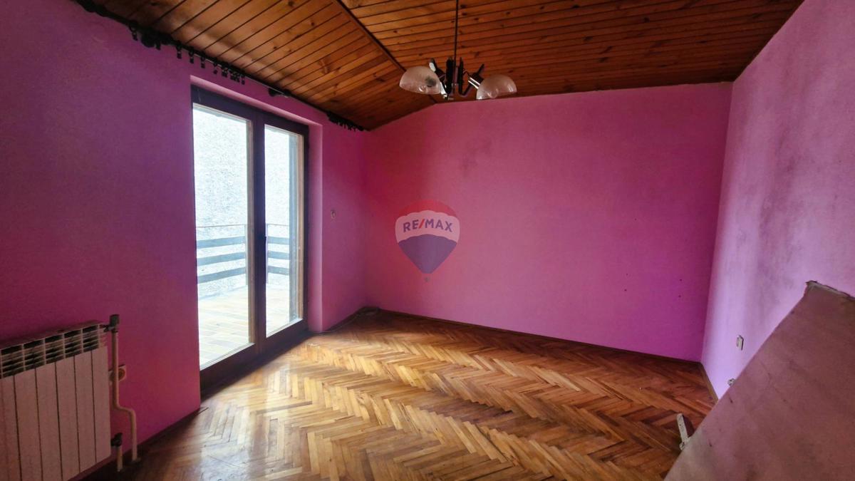 Hiša Marčana, 180m2