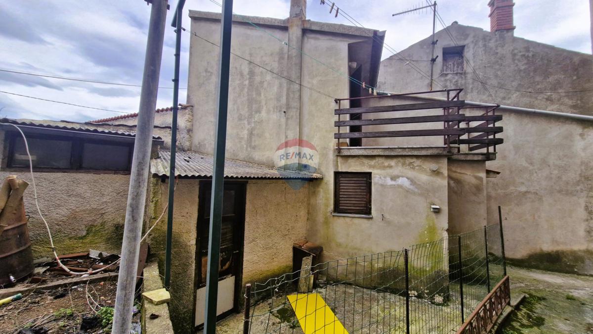 Hiša Marčana, 180m2