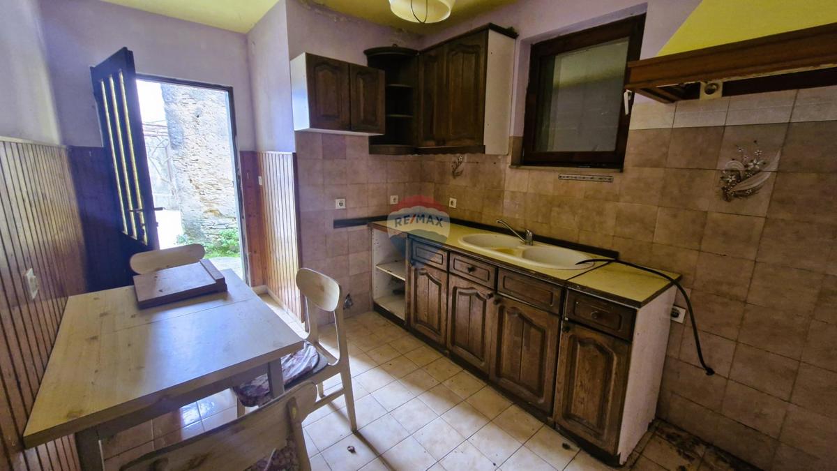 Hiša Marčana, 180m2