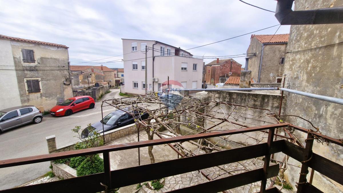 Hiša Marčana, 180m2