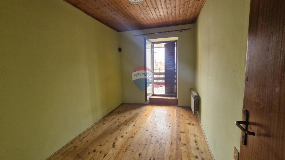 Hiša Marčana, 180m2