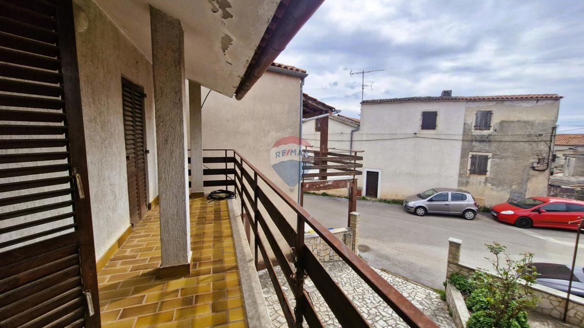 Hiša Marčana, 180m2