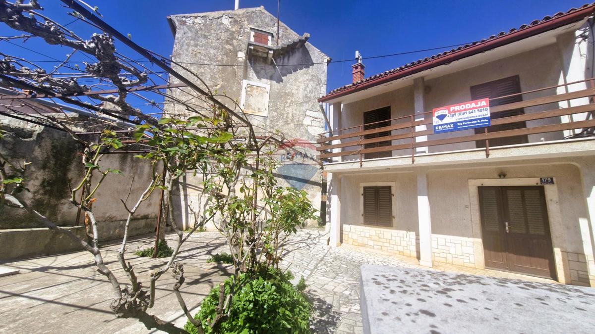 Hiša Marčana, 180m2