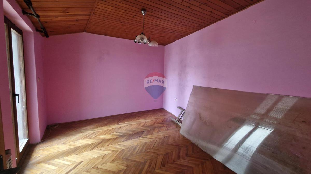 Hiša Marčana, 180m2