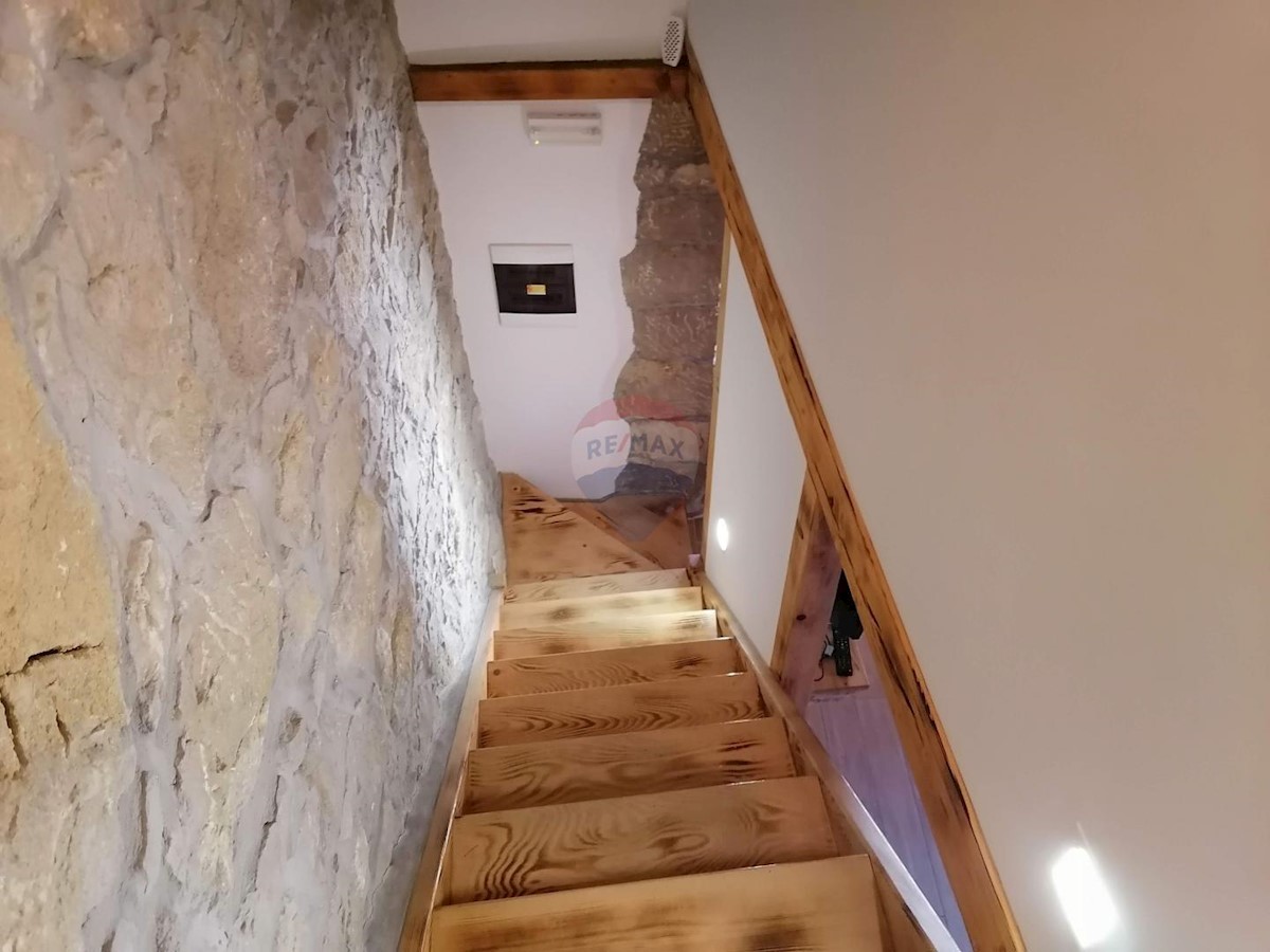 Hiša Buzet, 232m2