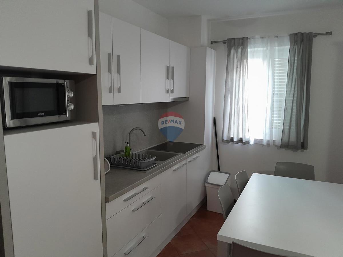 Hiša Medulin, 180m2