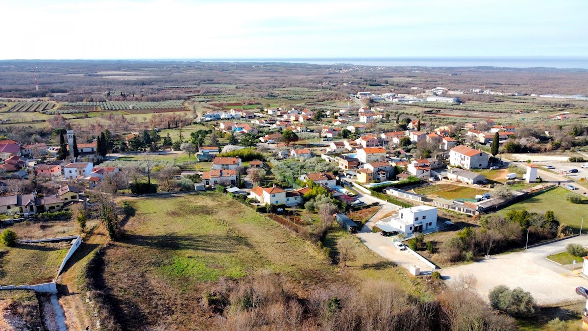 Kaštelir, Kaštelir-Labinci, 5.679m2