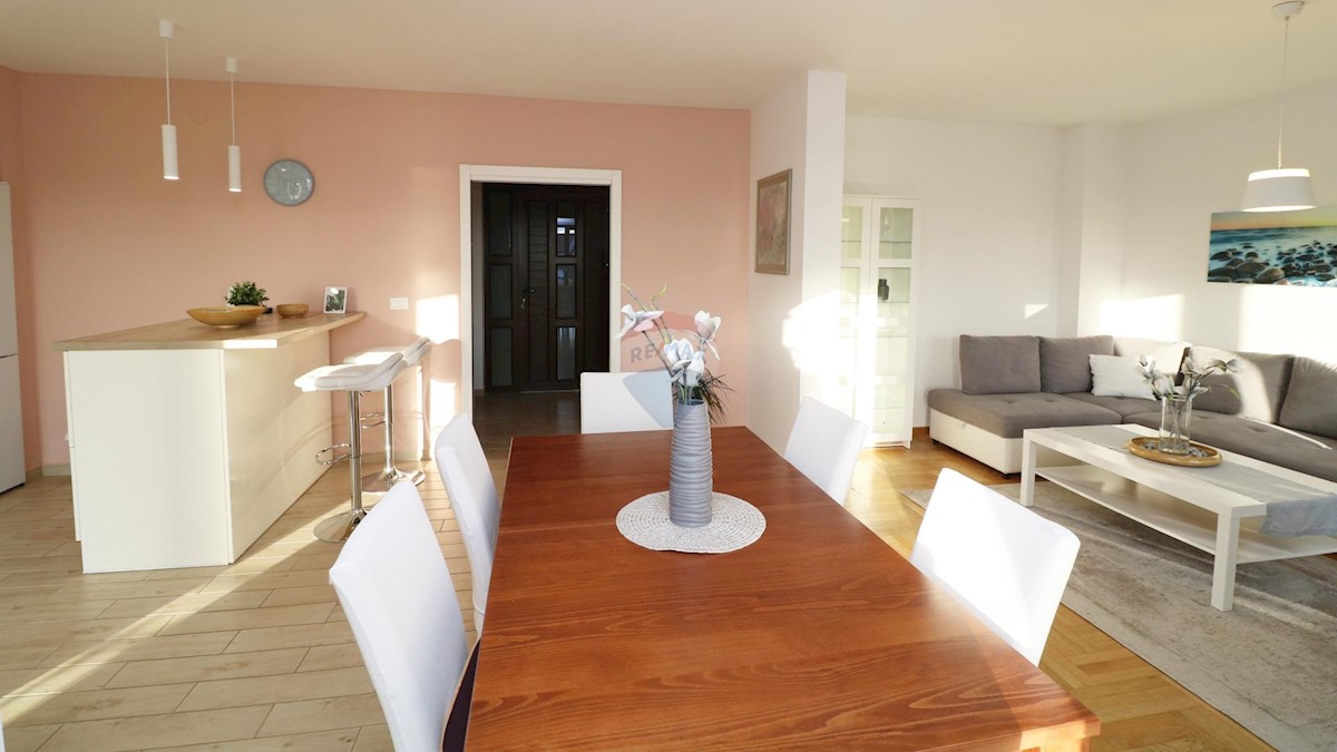 Stanovanje/Apartma Poreč, 77m2