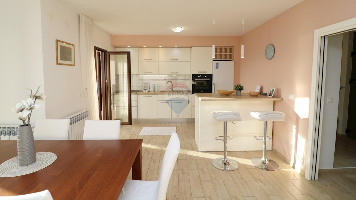 Stanovanje/Apartma Poreč, 77m2