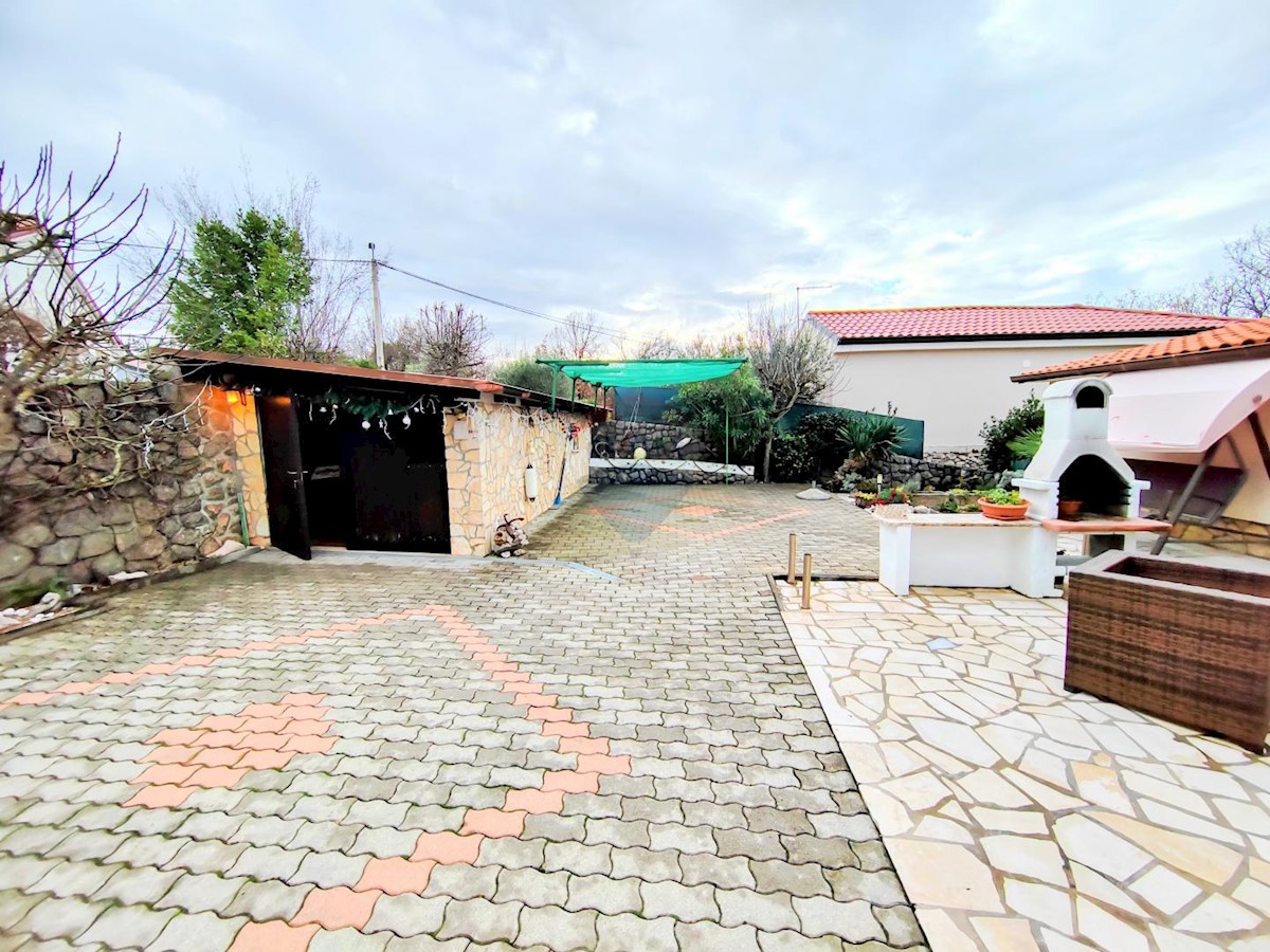 Hiša Dobrinj, 172m2