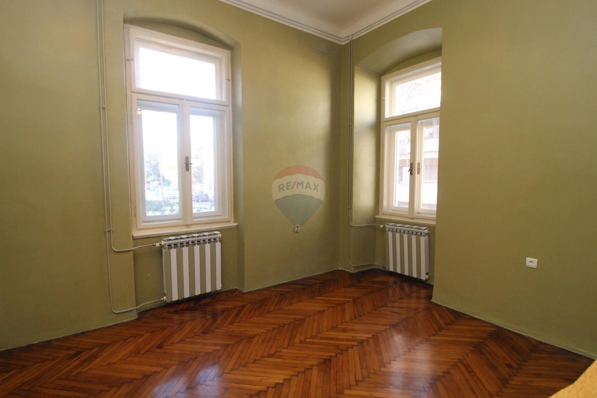 Stanovanje/Apartma Centar, Pula, 133m2