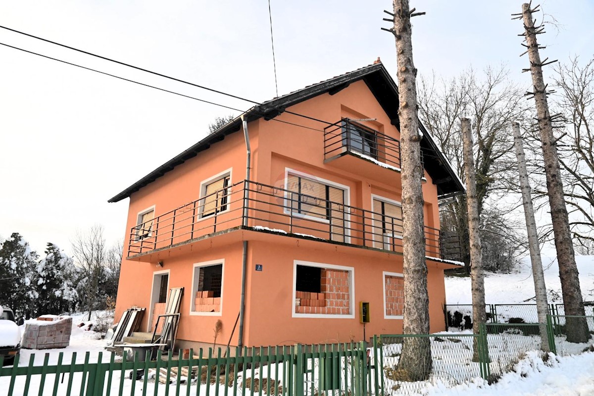 Hiša Gornja Pušća, Pušća, 276m2