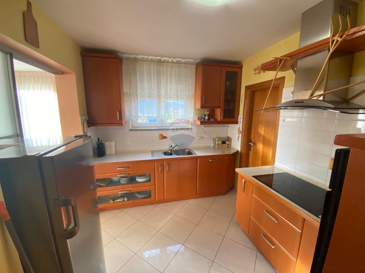 Stanovanje/Apartma Rešetari, Kastav, 133m2