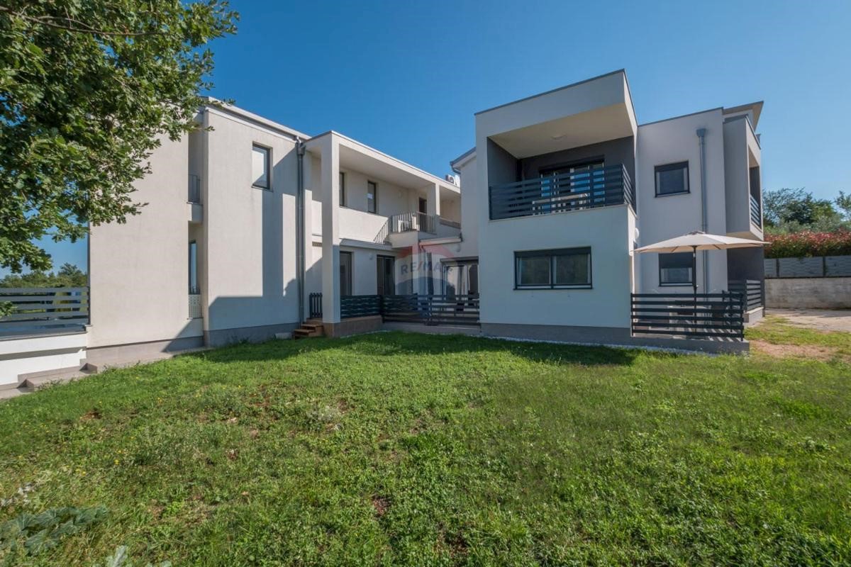 Hiša Mihatovići, Poreč, 560m2