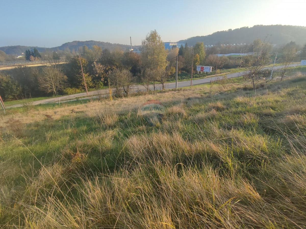 Stavbno zemljišče Švarča, Karlovac, 1.378m2