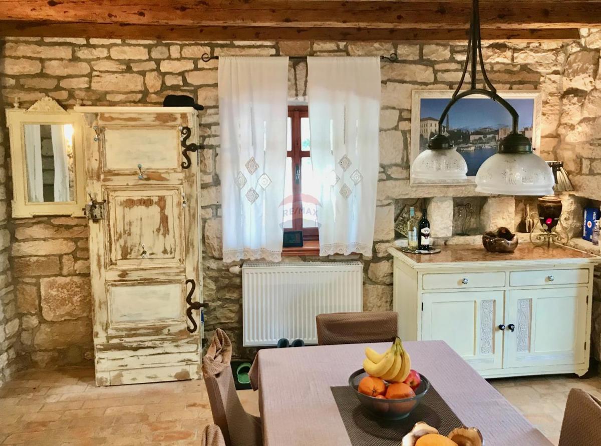 Hiša Kanfanar, 150m2