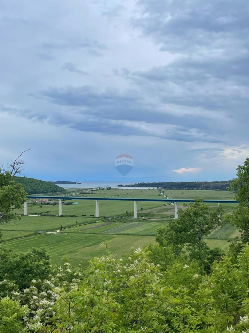 Stavbno zemljišče Nova Vas, Brtonigla, 650m2