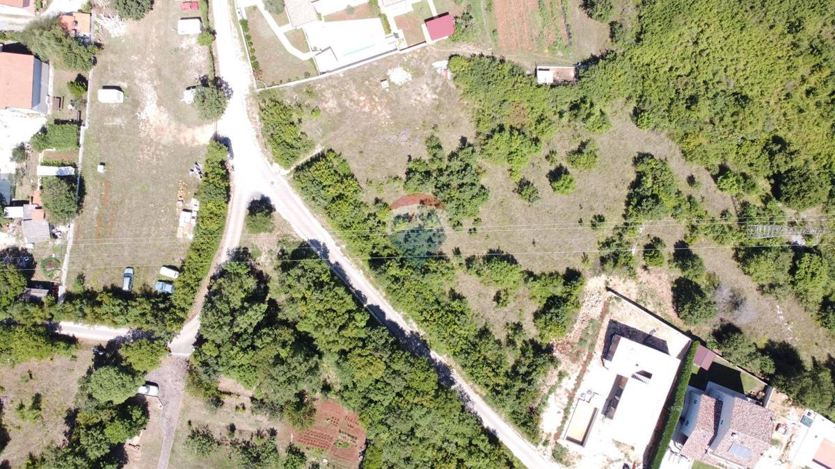 Stavbno zemljišče Šorići, Kanfanar, 537m2