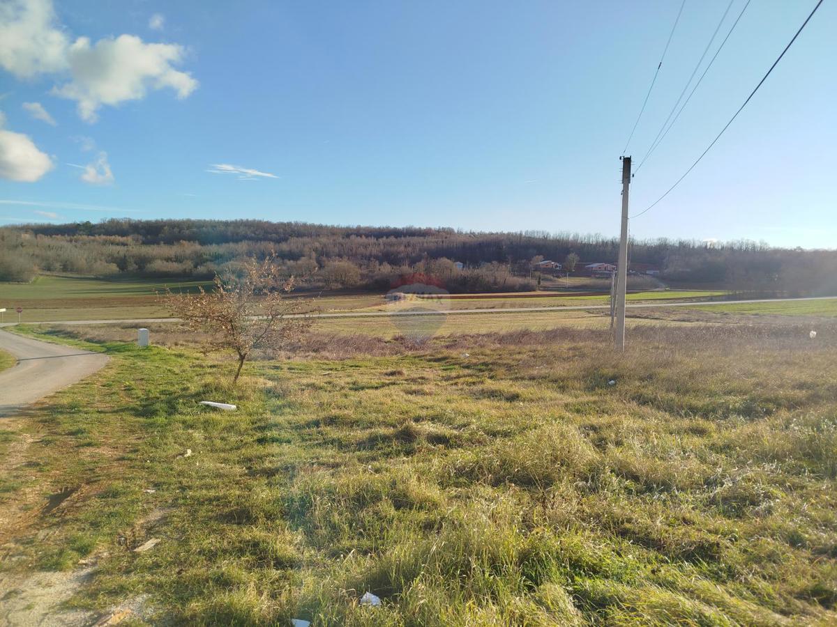 Stavbno zemljišče Vižinada, 1.788m2