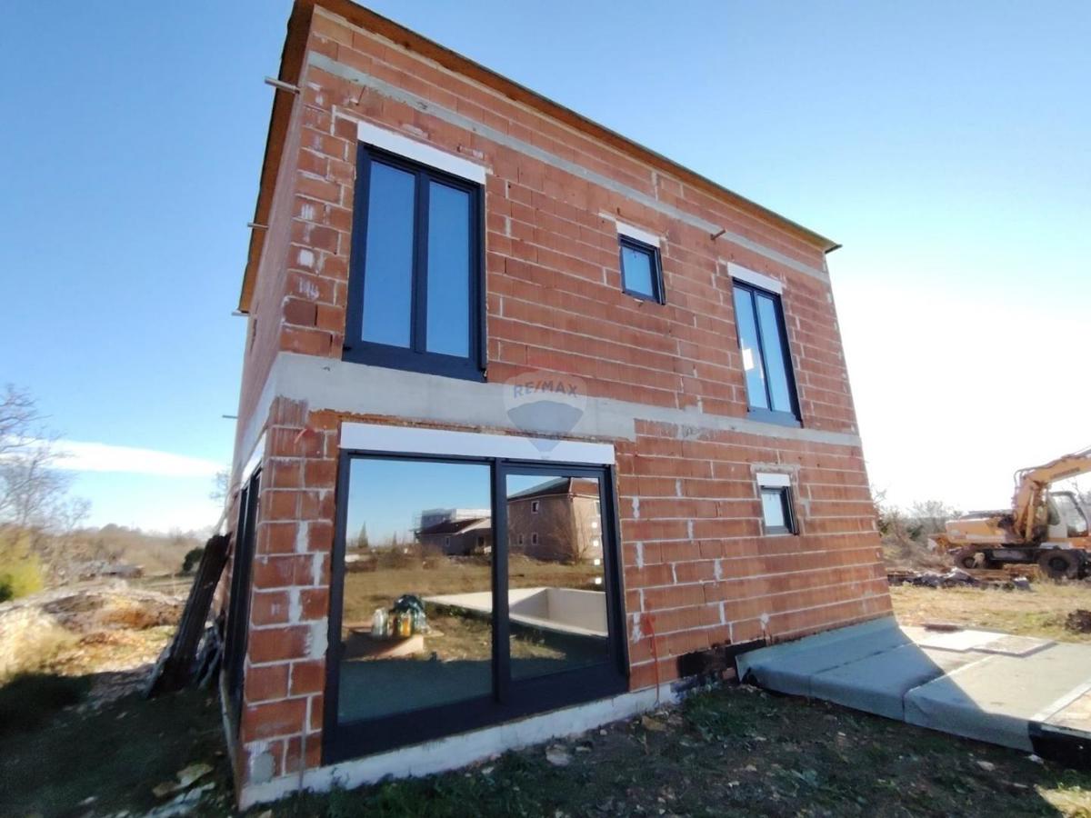 Hiša Kanfanar, 127m2