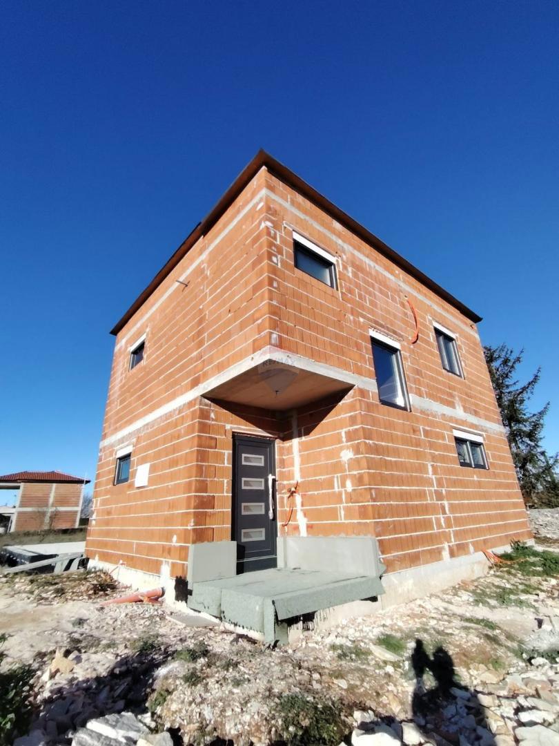 Hiša Kanfanar, 127m2