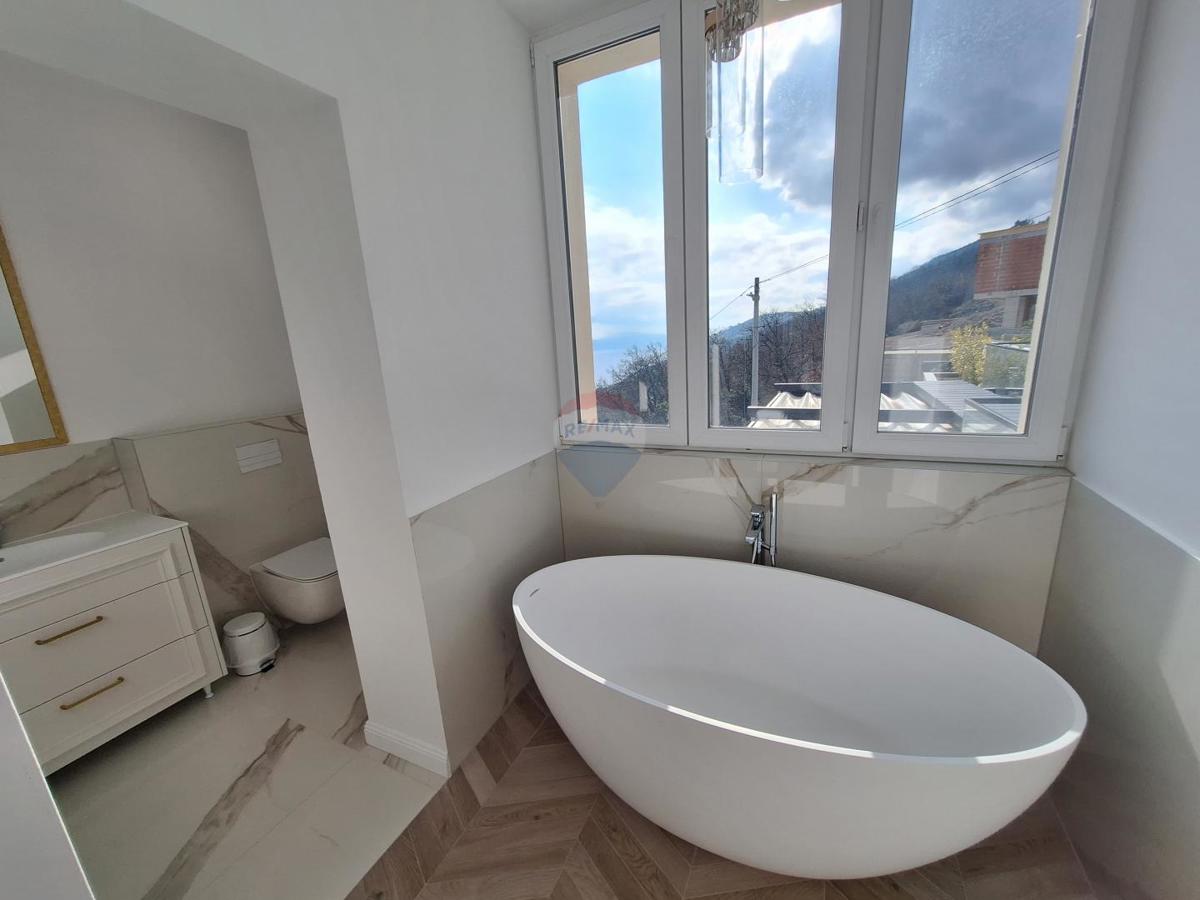 Stanovanje/Apartma Dobreć, Opatija - Okolica, 142m2
