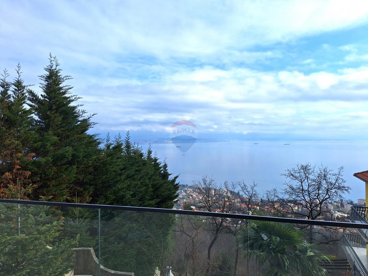 Stanovanje/Apartma Dobreć, Opatija - Okolica, 142m2