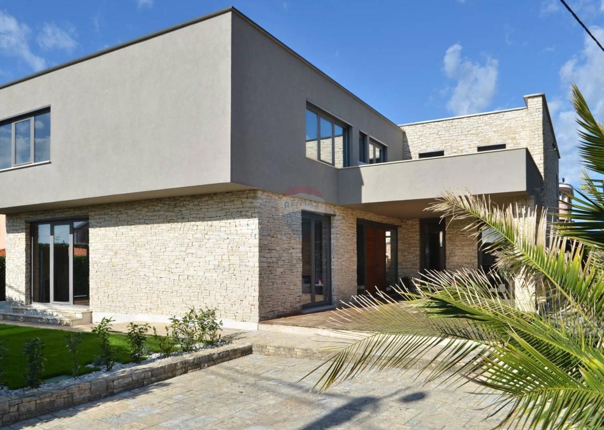 Hiša Poreč okolica, Poreč, 375m2