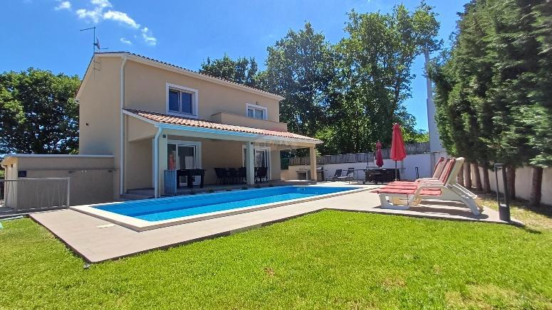 Hiša Boškari, Svetvinčenat, 220m2
