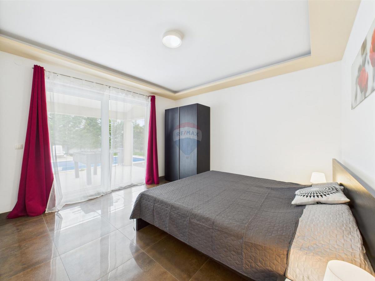 Hiša Boškari, Svetvinčenat, 220m2