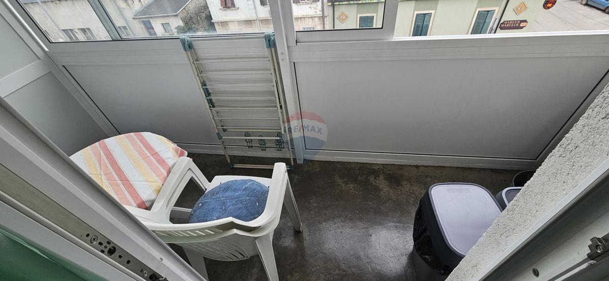 Stanovanje/Apartma Širi centar, Pula, 61m2