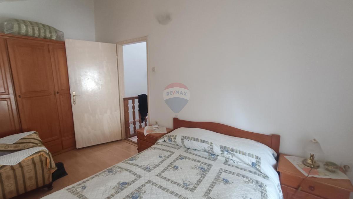 Hiša Rovinj, 79m2