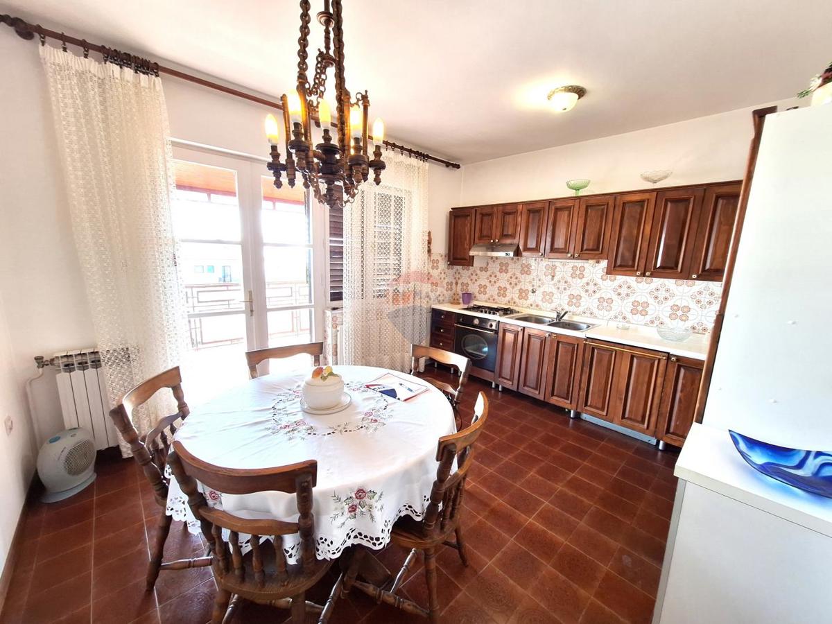 Hiša Pobri, Opatija - Okolica, 250m2